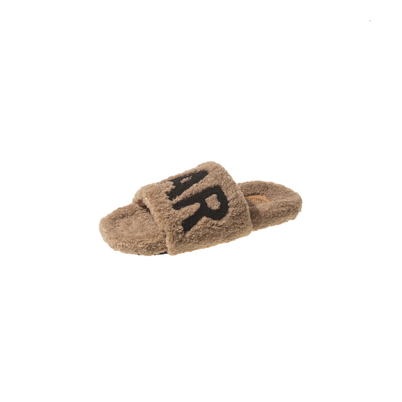 Versatile flat bottom hairy outdoor wear 2024 autumn and winter new Korean version comfortable slippers one-piece cotton slippers for women's sho