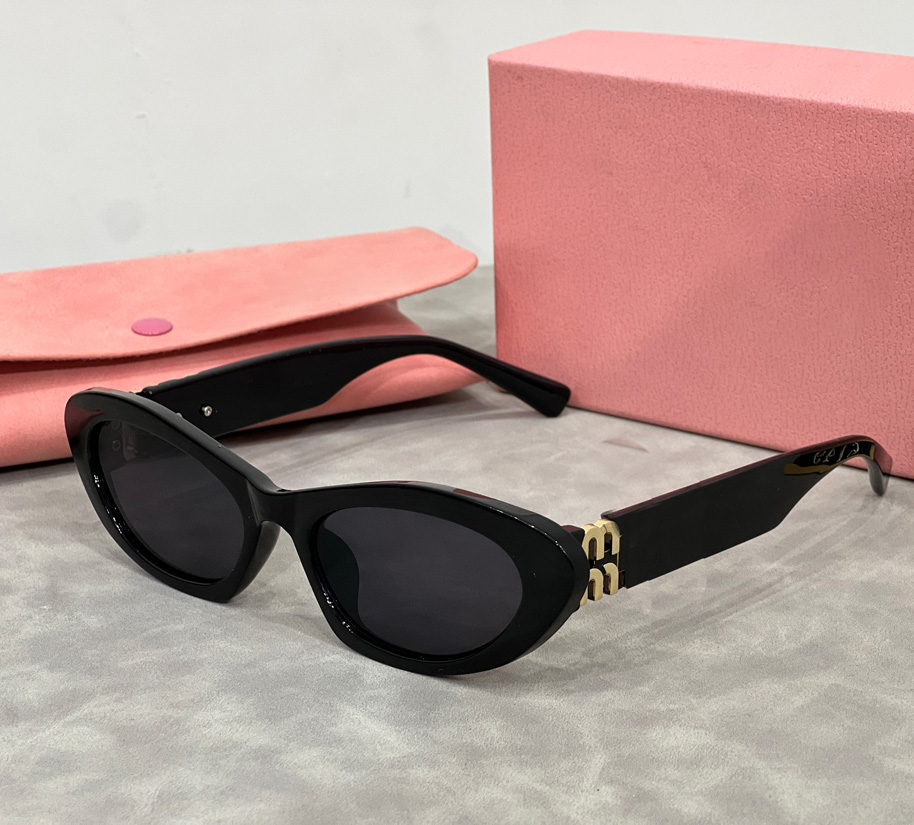 Designer sunglasses Fashion glasses frame sunglass Narrow frame cat eyes womens mens anti-radiation UV400 Polarized lenses retro eyeglasses Pink box