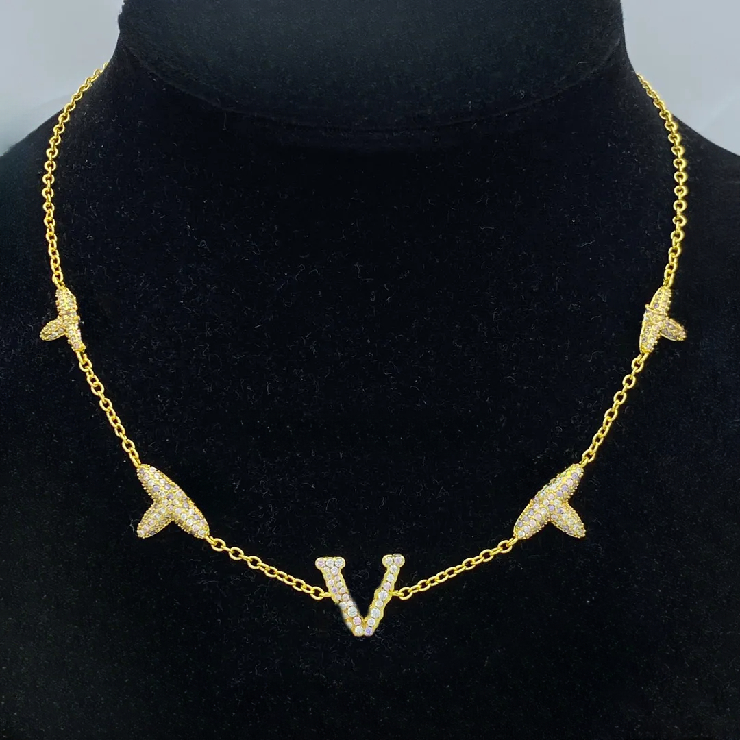 Women Luxury Choker Necklace Designer Brand Letter Flower Pendant Chain 18K Gold Plated Wedding Party Jewelry Accessories Gift