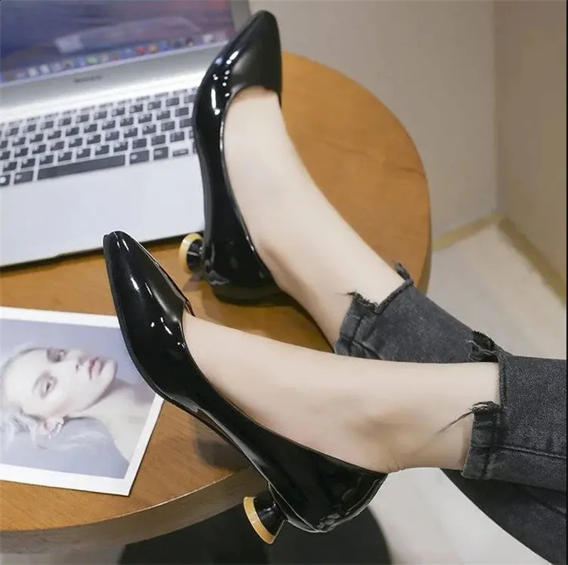 Women Fashion Light Weight Red Pu Leather Slip on Square Heel Shoes Lady Casual Sweet Black Comfort Pumps Zapatos Mujer C1191 240921