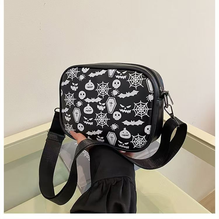 Spooky Skull Crossbody Bag: Stylish 2024 Halloween Tote for Women