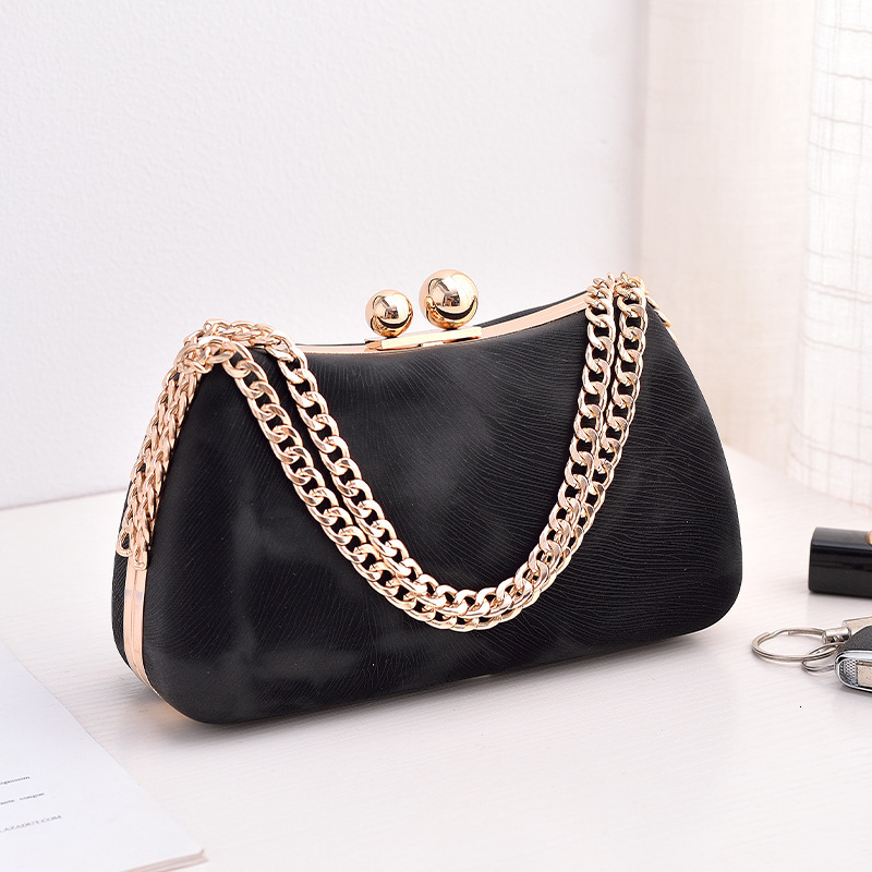 2023 New Leather Clutch Women Wedding Dinner Purse Metal Handel Evening Bags Vintage Clutches Handbags Shoulder Bag