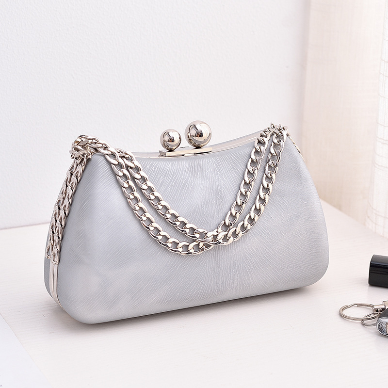 2023 New Leather Clutch Women Wedding Dinner Purse Metal Handel Evening Bags Vintage Clutches Handbags Shoulder Bag