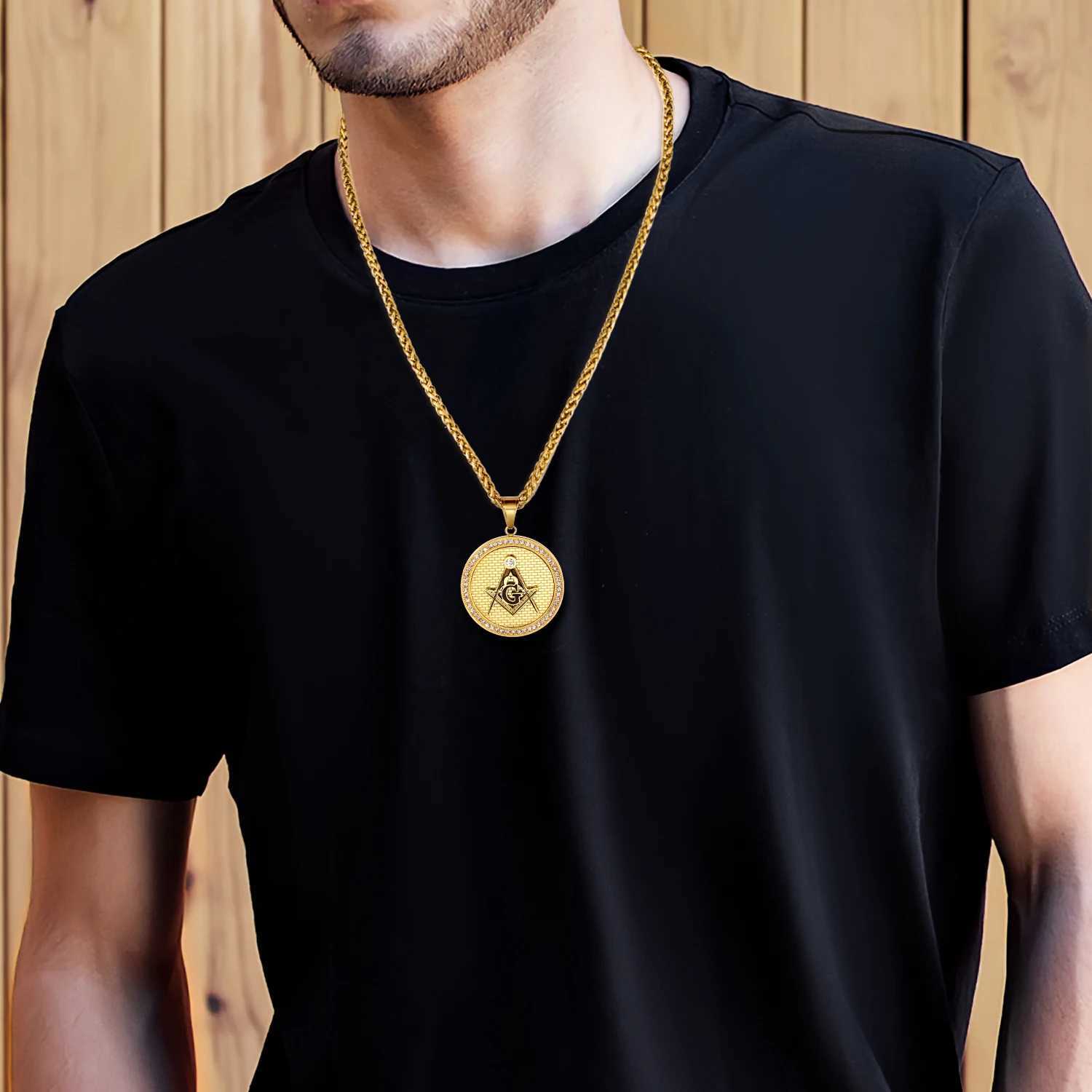 Stainless steel Freemason crystal pendant necklace personalized pendant suitable for mens party jewelry accessories gifts W240918