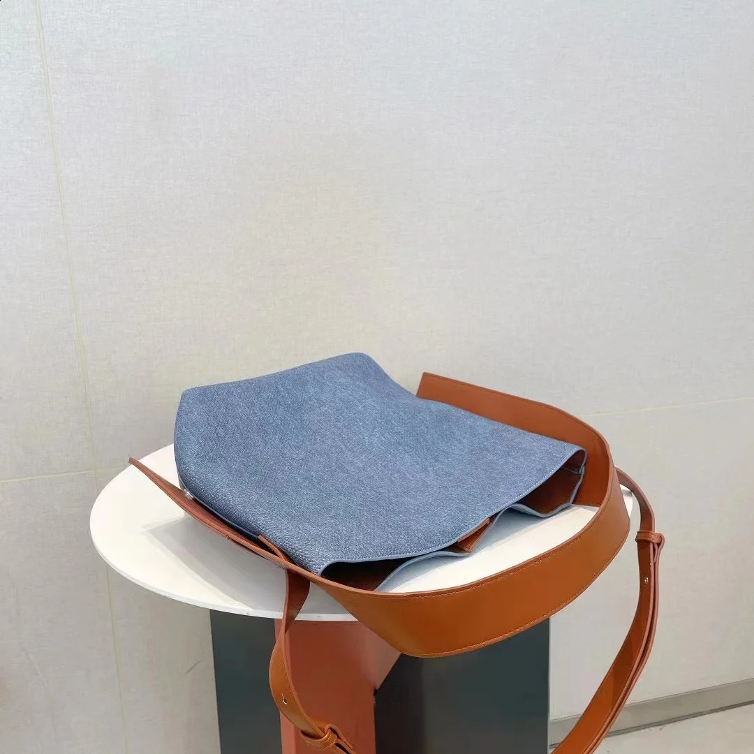 High quality genuine leather denim bucket bag large capacity handbag womens 240919