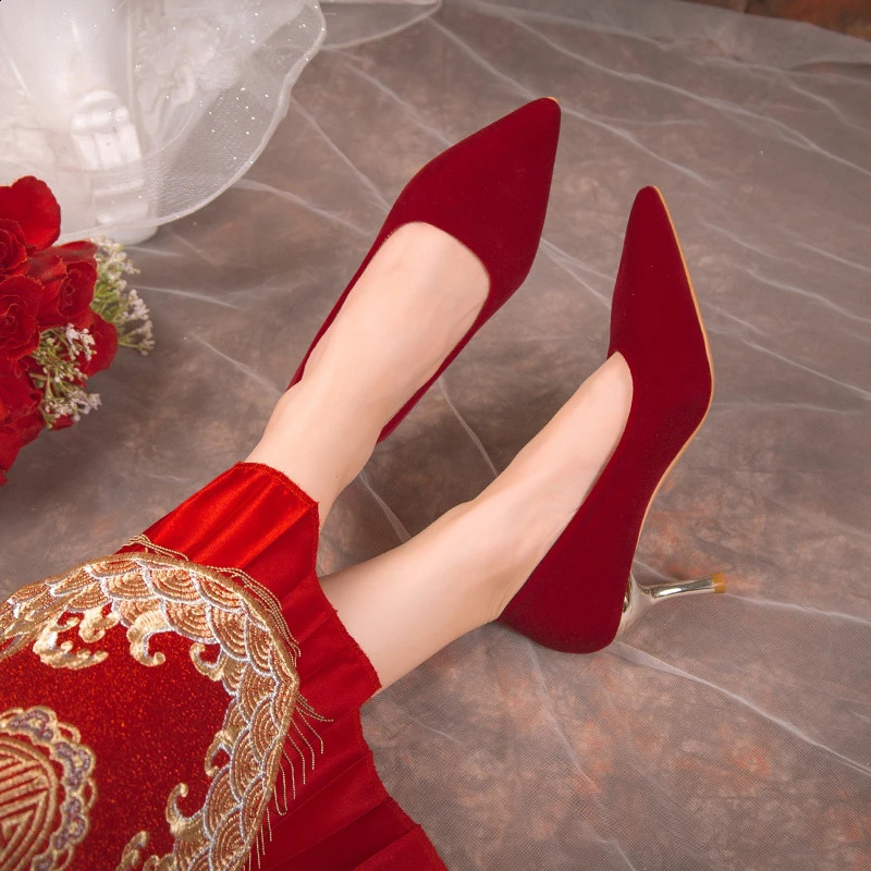Womens Red Heels Sharp Pointed Shallow Mouth Red Formal Shoes for Brides Bridesmaids Weddings Happiness High Heels 240921