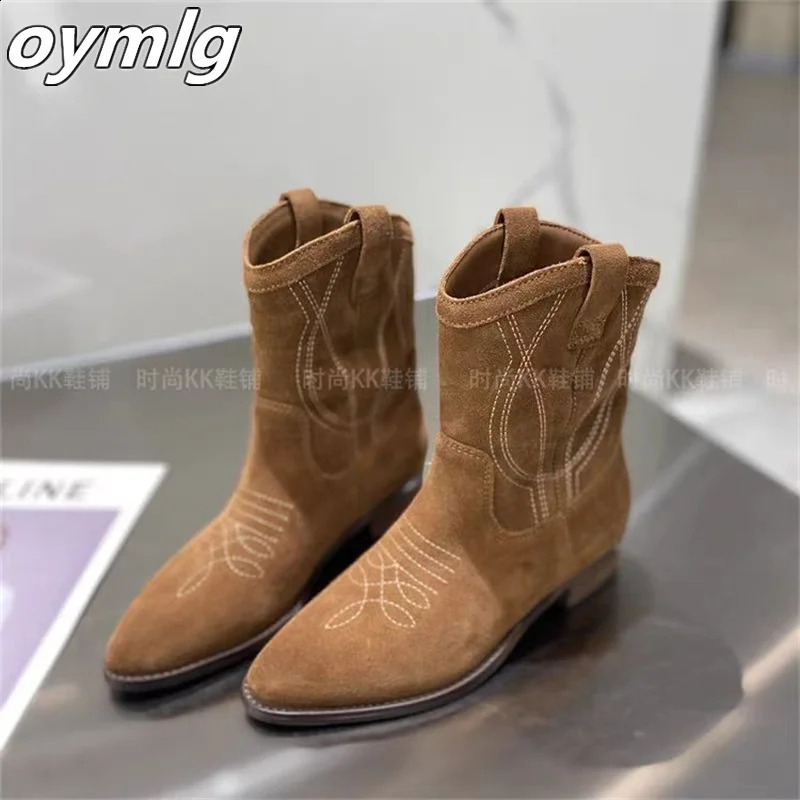 Retro Embroidered Western Cowboy Short Boots for Women 2024 Coarse Heel Suede Pointed Knight Boots 240921