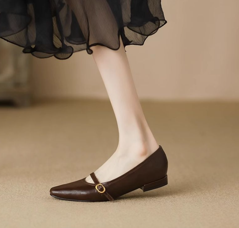 Women Shoes Vintage Flat Bottom Comfort Soft Sole Pointed Toe Sexy Style Simple Design Fashion Triple Black Brown fashion