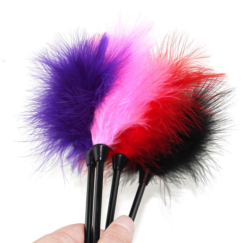 Adult products: Fun Feather Stick SM Teasing Stick Fun Chicken Feather Stick Flirting Scratching Feather Brush Alternative Toys