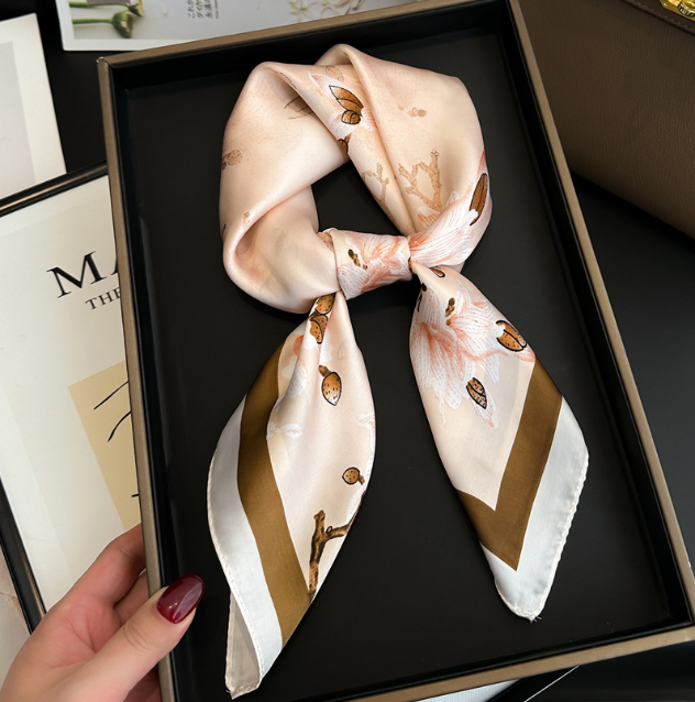 20style Designer Silk Scarf for Women Shawl Lightweight Square Satin Head Wrap Headband Shawl Character Letter Print 70 X 70 Cm