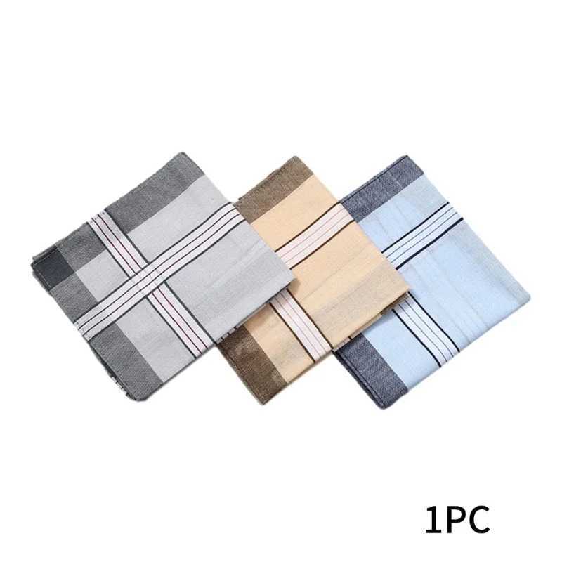 Provide convenient sweat wiping handles for fitness enthusiasts and adventurers W240921