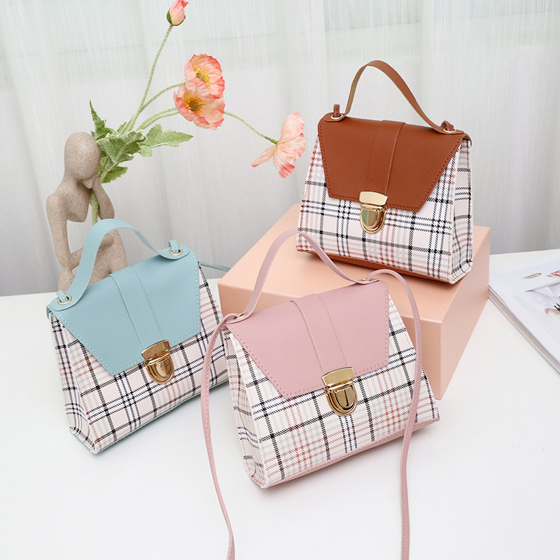 Womens Checked Handbag Ladies Shoulder Handbag Small And Lightweight Bag Casual And Fashionable Crossbody Bag For Ladies DED2409219