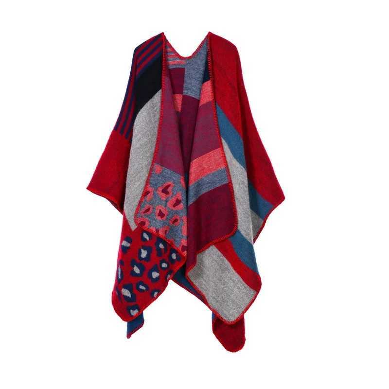 Autumn and winter checkered womens travel shawl imitates cashmere European ethnic style forked thick cloak raincoat shawl W240921