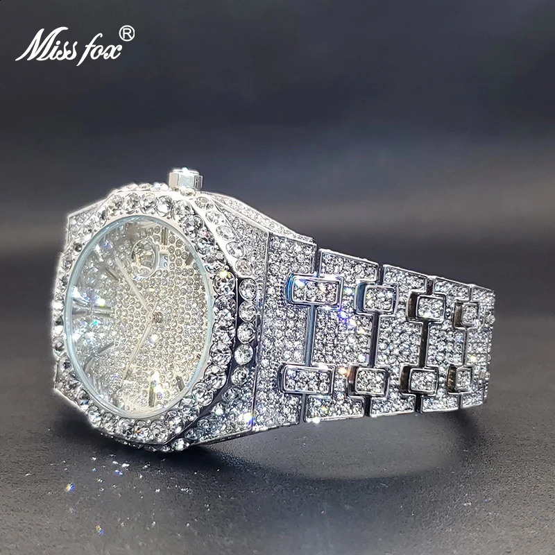 MISSFOX Iced Out Silver Color Diamond Mens Watch Calendar Waterproof Quartz Watches For Men High Quality Big Hand Clock 240909