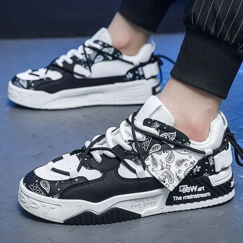 Korean Version Men Casual Shoes Spring Fashion Versatile Thick Sole Comfortable Board Shoes Outdoor Travel Sports Shoes 240914