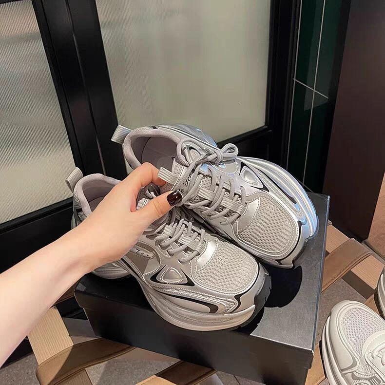 2024 Spring New 7cm Thick Bottom Premium White Deer Same Style Dad Mesh Sports and Leisure Shoes ddmythur