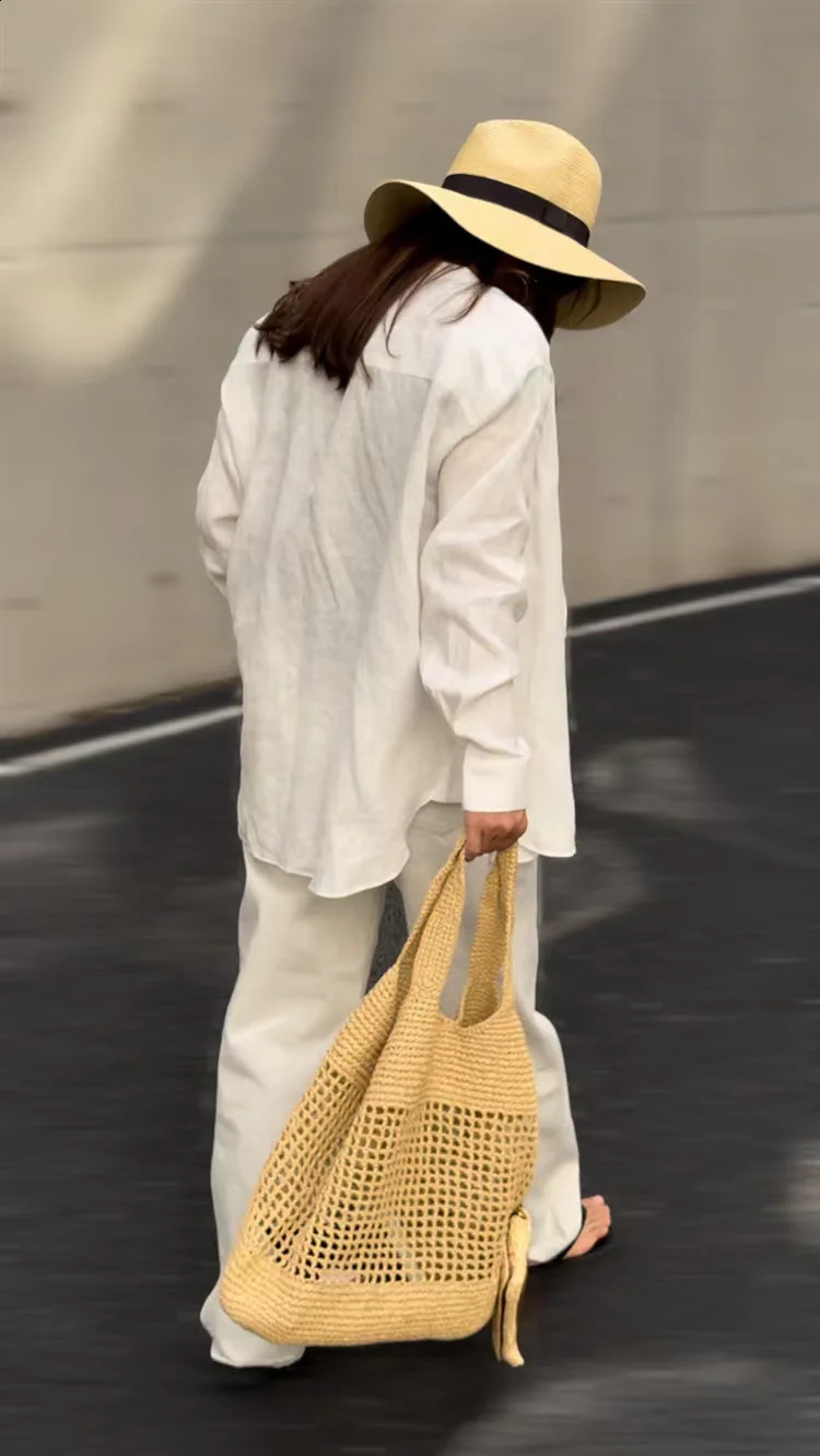 SpringSummer Grass Handbag Single Shoulder Bag Hollow Womens Shopping 240919