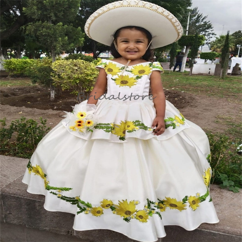 White Mexican Flower Girls Dresses 2025 Kids Vestidos De Quinceanera Mexicanos Sunflower Embroidery Pageant Girls Dress Halloween Caramuza Toddler Dre