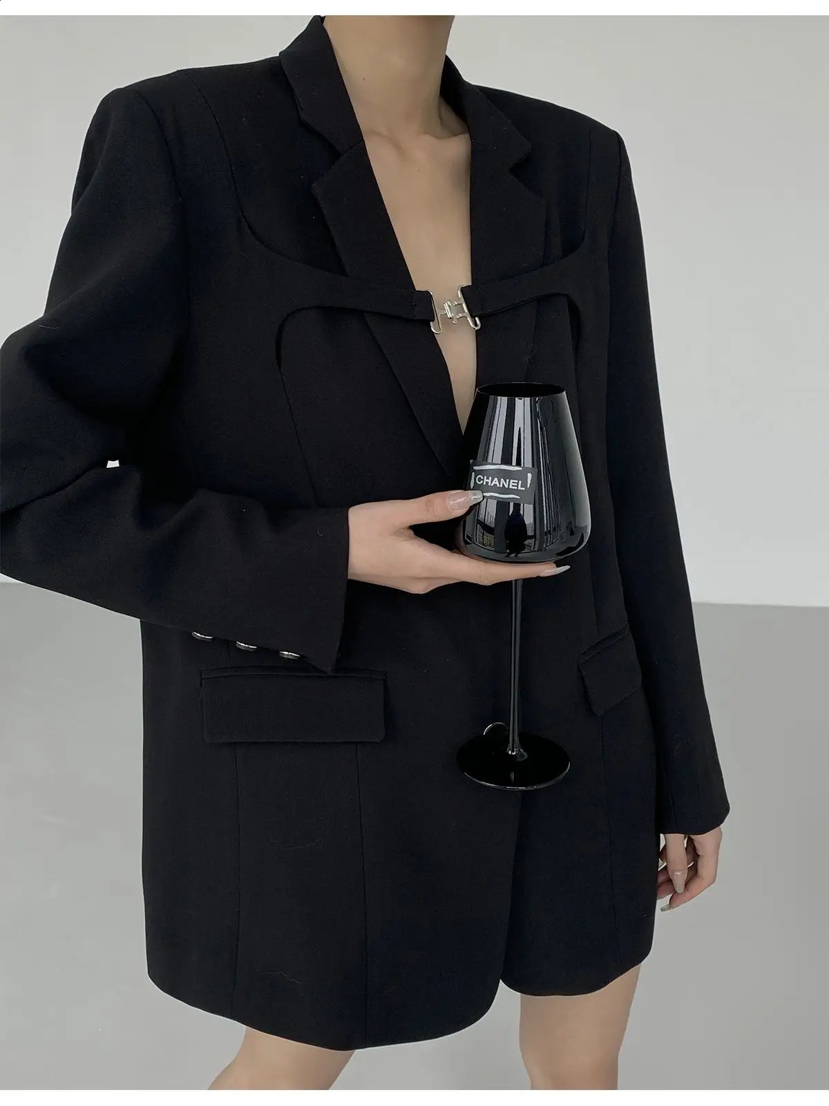 Autumn High-end Professional Formal Outfit White Suit Coat Women Top Mid Length Fashion Loose Casual Blazers Women Clothing 240918