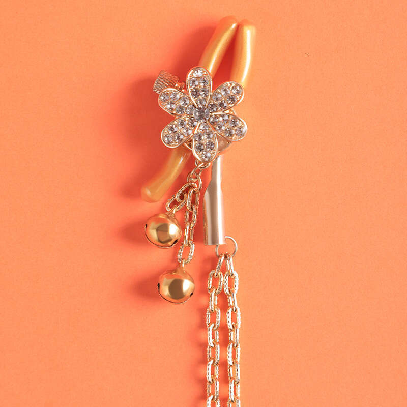 SM Prop Long Chain Diamond studded Sex Milk Clip SM Punishment Training Sex Bell Milk Clip Alternative Adult Products