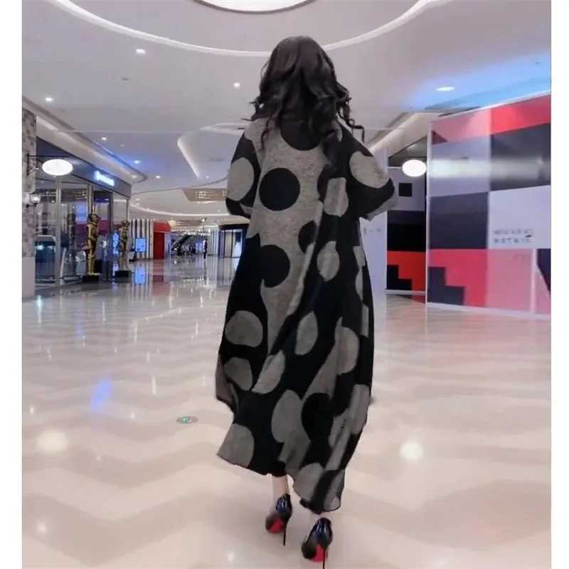 Polka Dot windbreaker For Women Long Windbreaker Loose Large Size L-5XL Overcoat Middle aged Female Wool Trench Coat OutcoatX240921