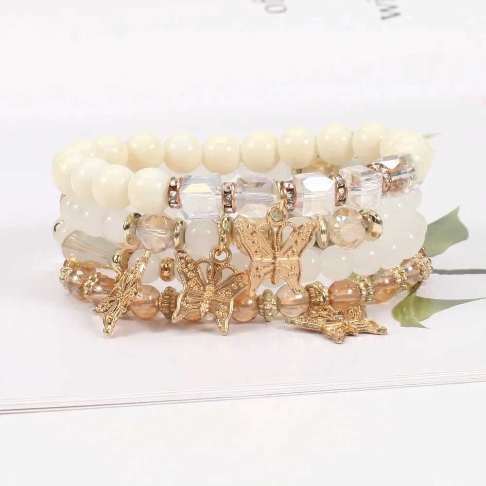 4Pcs/Set Bohemian Multi-Layer Butterfly Pendant Bracelets Hand-Beaded Artificial Crystal Glass Bracelet Fashion JewelryX240921