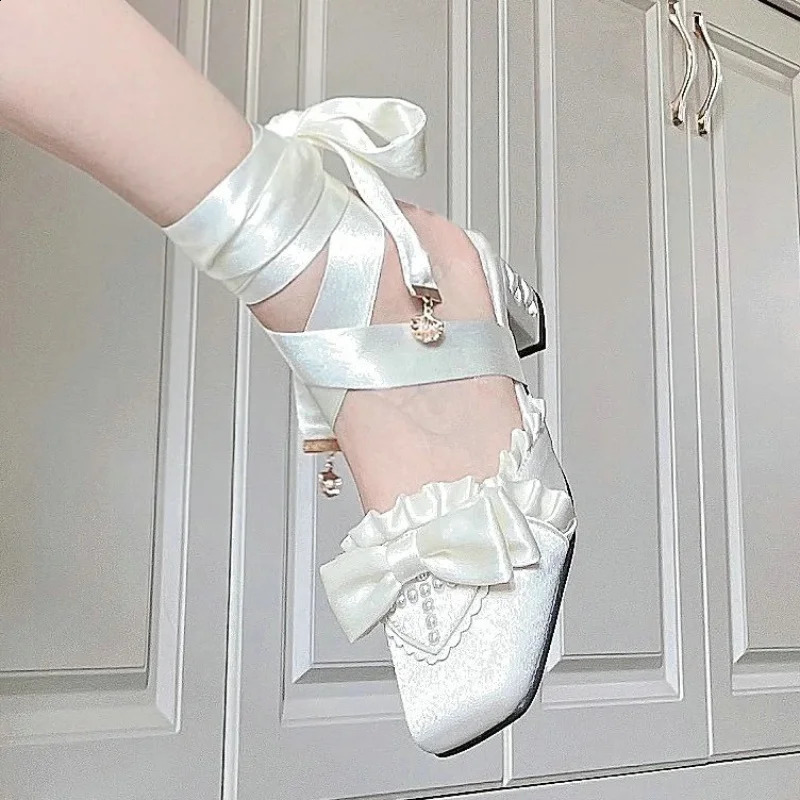 The French Fairy Lace Single Shoe Ballet is thickened with a minority evening air pump ed by Lolita 240919