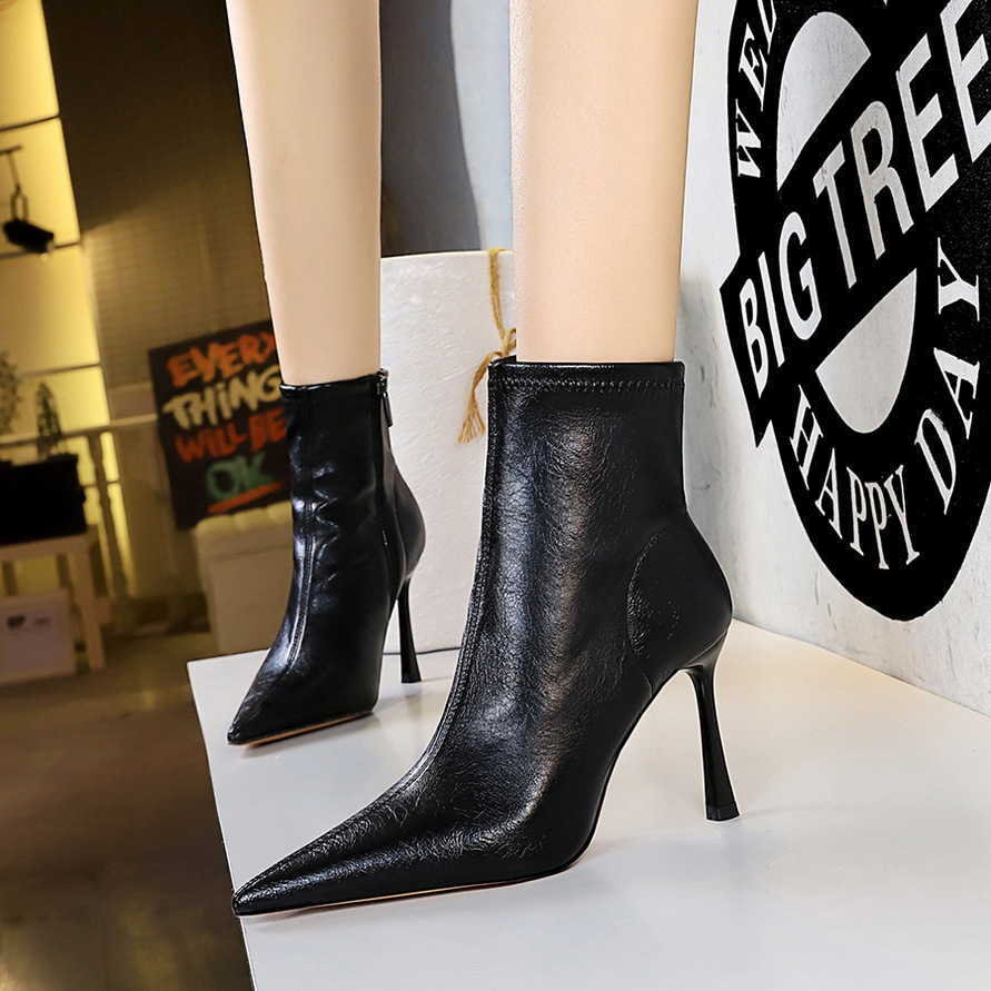 CMM Banquet Short Boots High Heels Thin Heels Pointed Toes Winter Side Zipper Short Boots Womens Boots