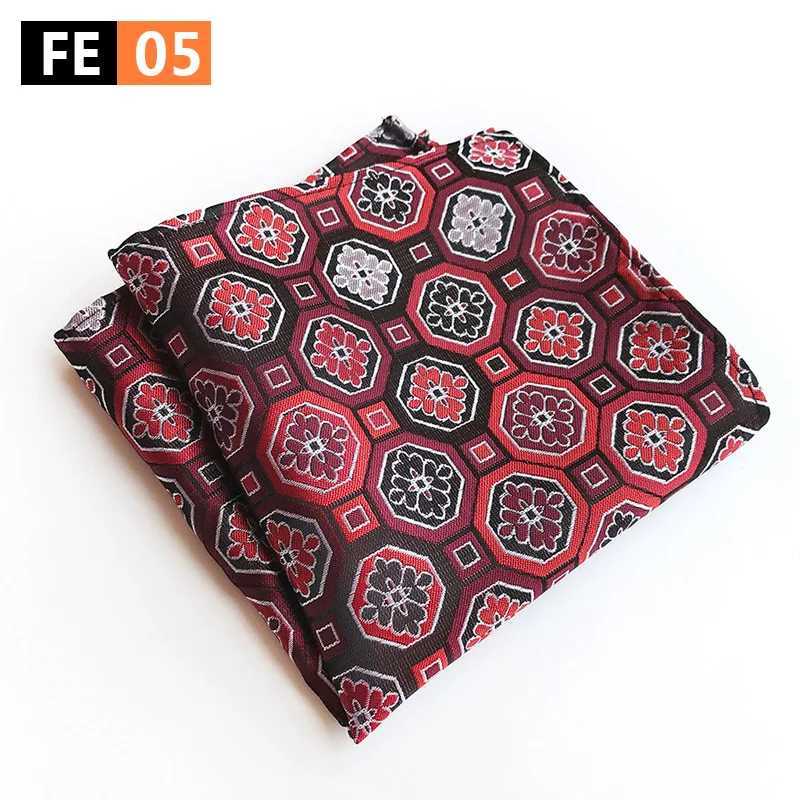 New Design Polyester Hanky Gold Black Paisley Men Fashion Plaid Pocket Square Handkerchiefs for Men Suit Tie HandkerchiefX240921