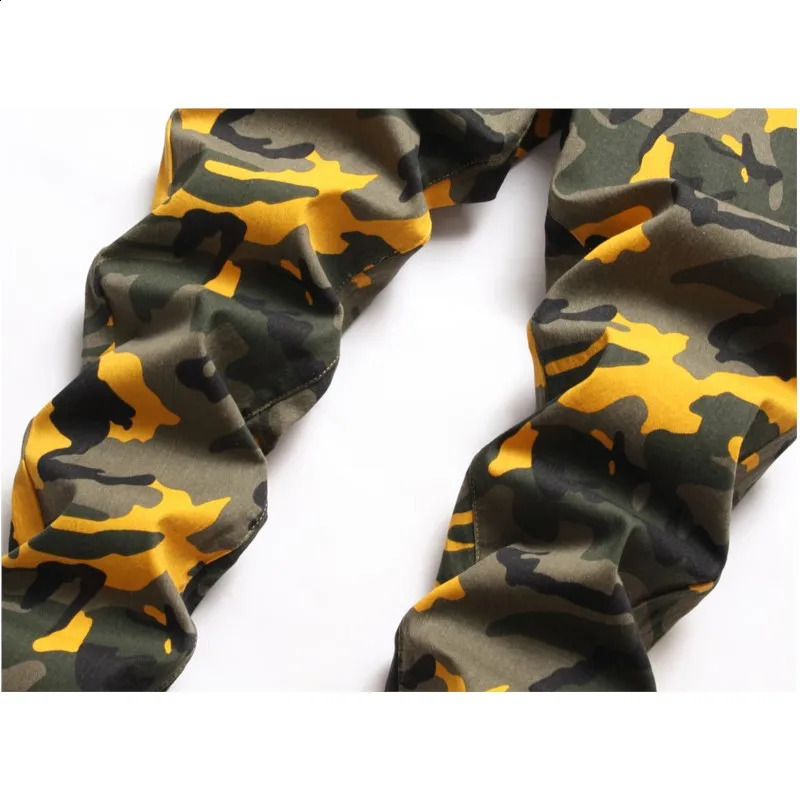 High quality camouflage denim jeans mens straight style fashionable and cool plus size party wear washing trend military pants 240920