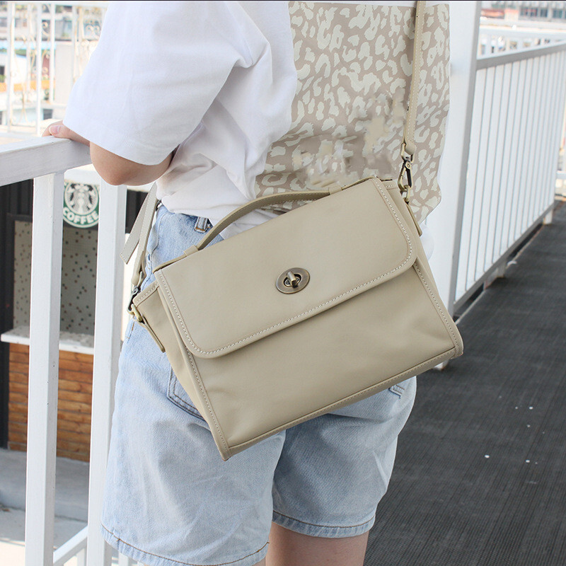 Classic Messenger Bags Women Crossbody Natural Genuine Leather Handbags Designer Commuter Work Bag Female Flap Pocket Purses