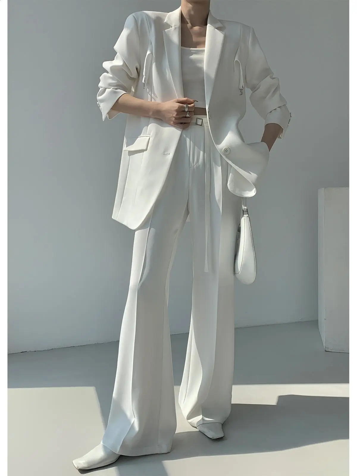 Autumn High-end Professional Formal Outfit White Suit Coat Women Top Mid Length Fashion Loose Casual Blazers Women Clothing 240918