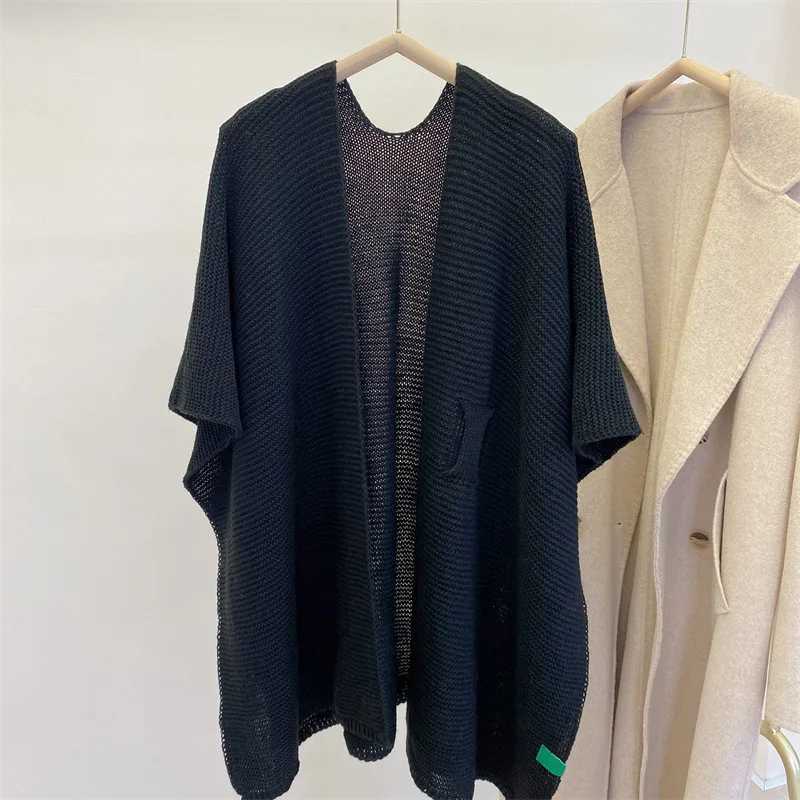 Solid winter triangular scarf womens shAWl bag keeps warm patch work blanket womens knitted raincoat T185 W240921