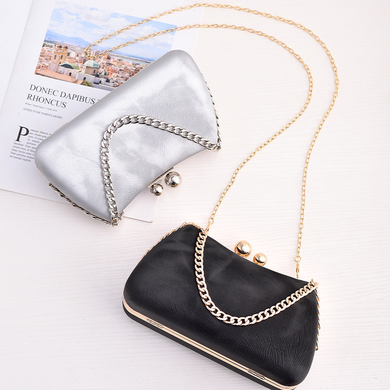 2023 New Leather Clutch Women Wedding Dinner Purse Metal Handel Evening Bags Vintage Clutches Handbags Shoulder Bag