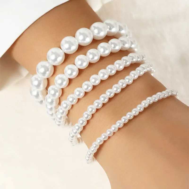 Pearl Beaded Bracelet Female 4/6/8/10/14MM Elastic String Bracelet Hand Jewelry Imitation Pearl BraceletX240921