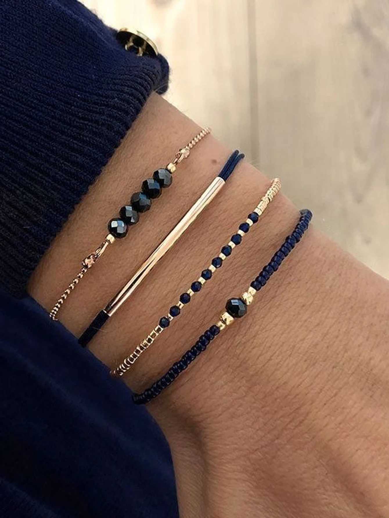 Fashionable handmade black crystal mini bead womens bracelet set vacation party jewelryX240921