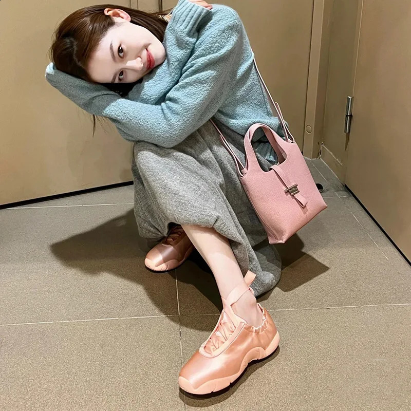 Wedding bow ribbon casual edition womens single shoe flat casual sports shoes ballet shoes 240919