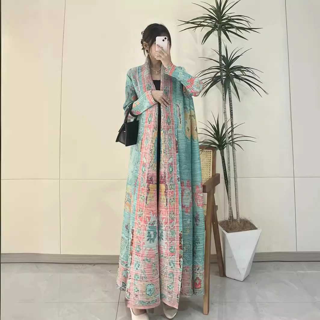 Pleats Elegant Pleated Long Trench Coat 2024 Spring And Summer New Long Robe Coat Jacket Cape Print FashionX240921