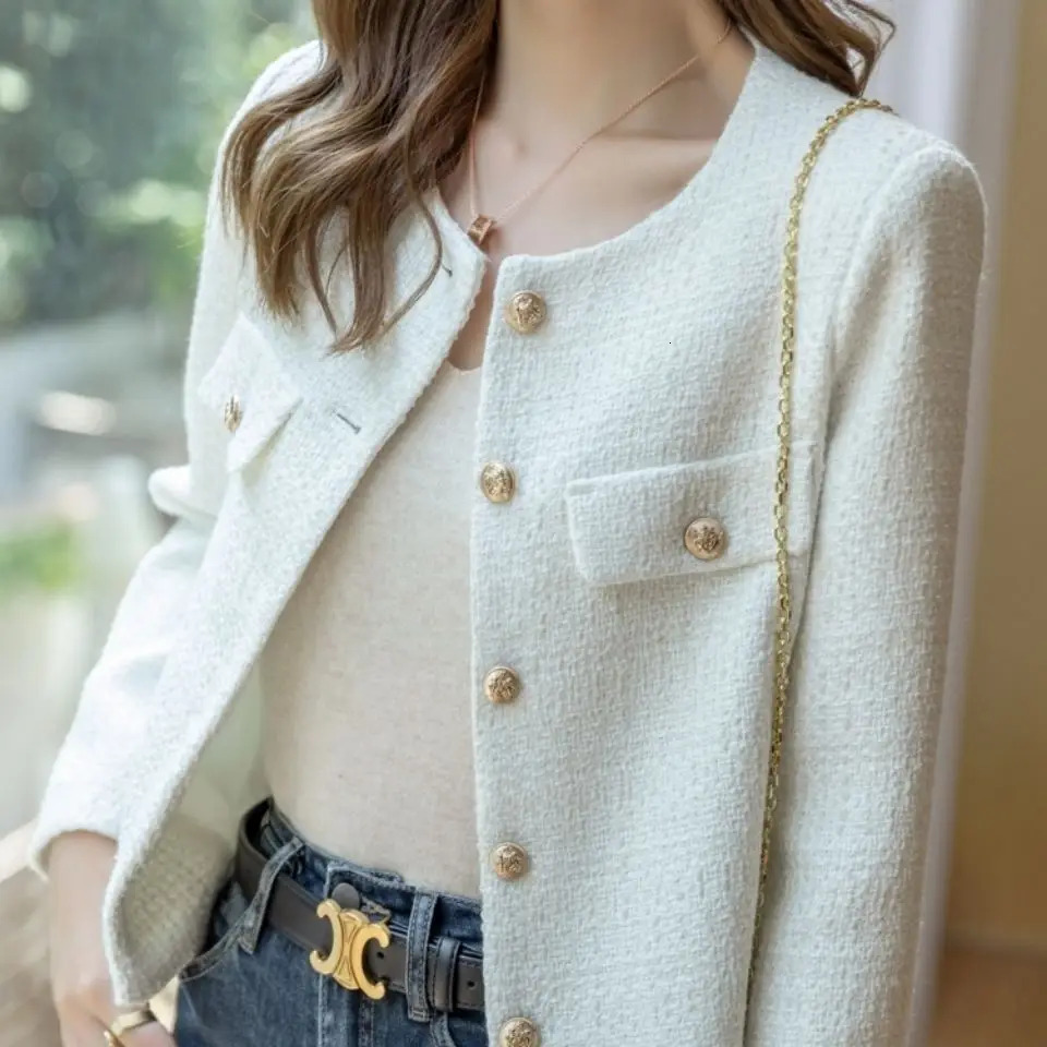 French Wool Tweed Coat Fashion High-End Gold Button Short Slim Temperament Spring And Autumn Korean Coats Women Jacket 2024