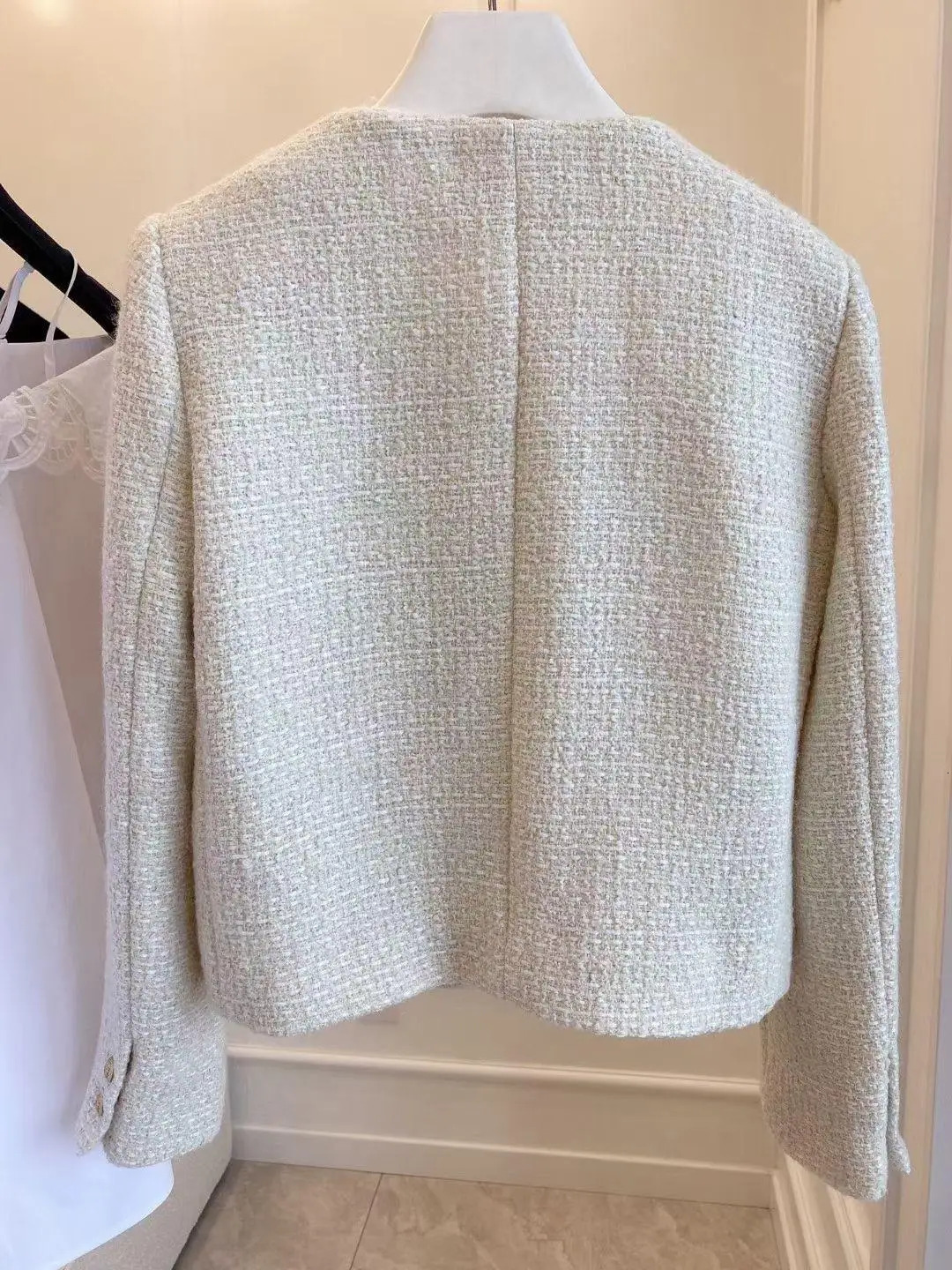 French Wool Tweed Coat Fashion High-End Gold Button Short Slim Temperament Spring And Autumn Korean Coats Women Jacket 2024