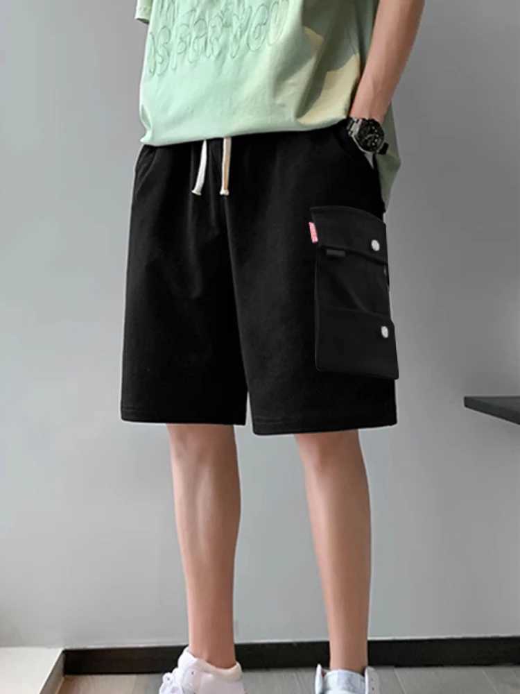 Shorts men outside the summer wearing Korean version of loose fashion ins cargo pants trend with straight casual pantsX240921