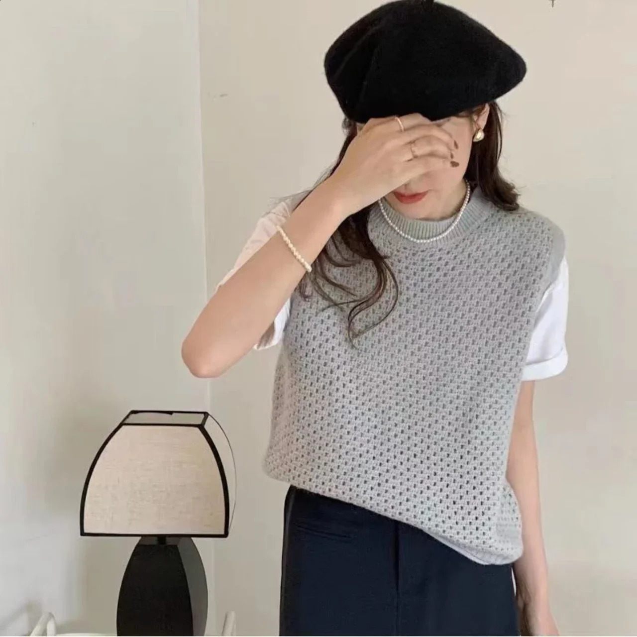 White Knit Tops for Woman Mesh Pink Womens Sweater Vest Round O Neck Autumn Winter 2024 Warm Y2k Vintage er Knitwear 240919