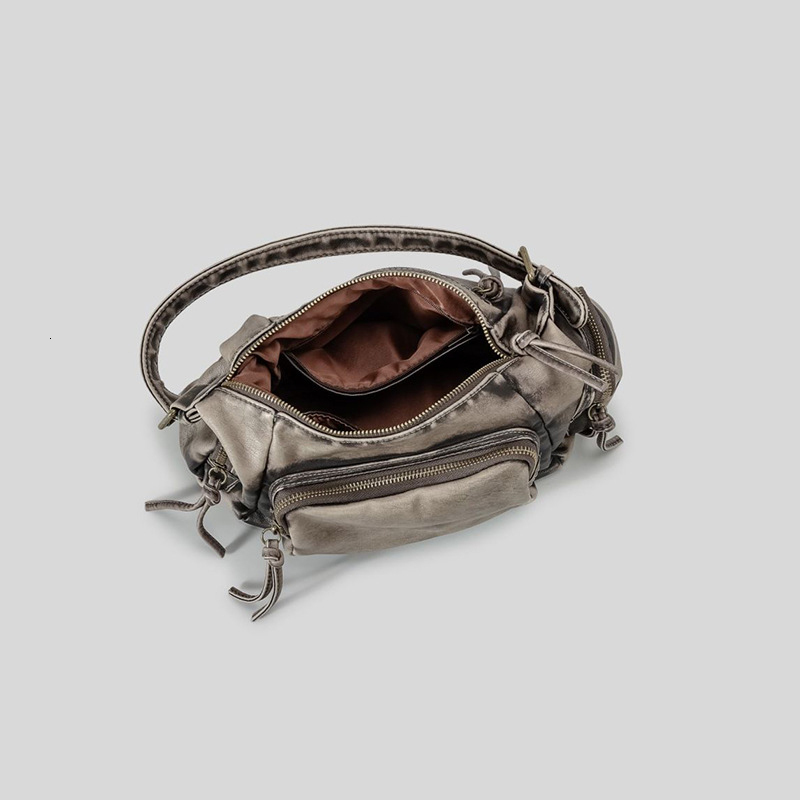 Vintage Motorcycle Women Punk Shoulder Bags For Girls Soft Pu Leather Handbags Fashion Retro Armpit Bag 2024