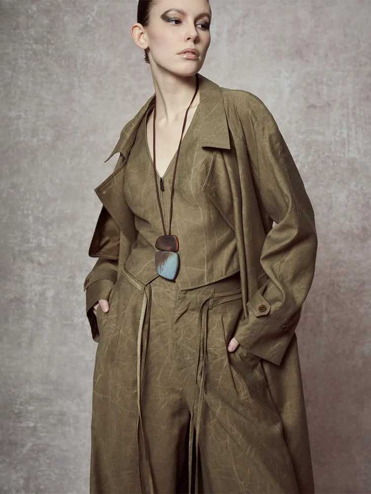 JNMC Design Sense Of Temperament 2024 Spring And Autumn New Item Khaki Lapel Spliced Long Sleeved Trench Coat For WomenX240921