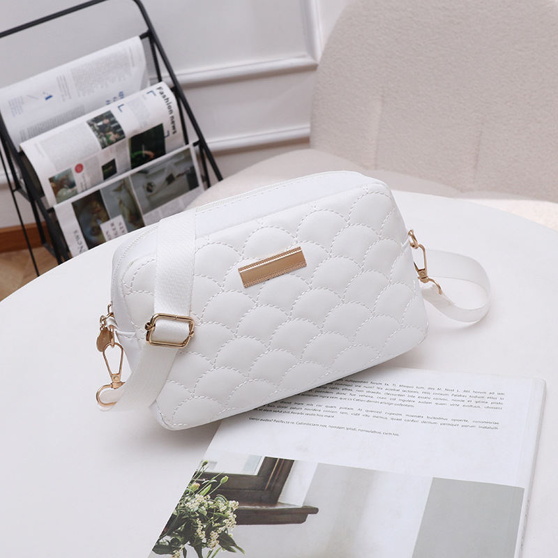 Designer Fashion Embroidered Bag Mobile Phone Bag Womens Bag Small Fragrant Style Shoulder Bag Womens Crossbody Bag Luxury Shoulder Bag CRD2409211
