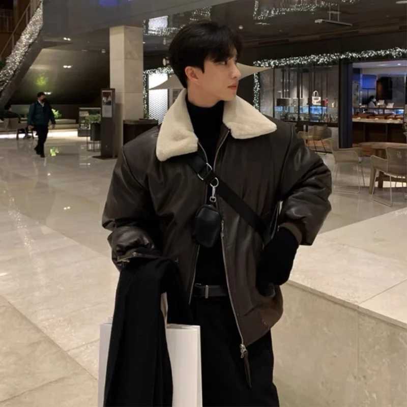 Men's Down Parkas Winter Jacket Men Warm Fashion Casual Thickened Leather Jacket Men Streetwear Korean Loose Short Coat Mens Thick Leather Coat J
