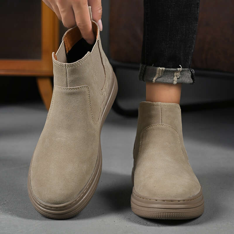Italian brand autumn and winter men's high top shoe launch event, formal ankle boots, fashionable leather casual shoes