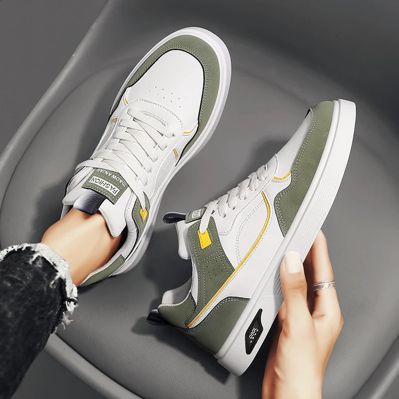 Summer Mens Shoes Breathable Canva Shoes Korean Trendy Versatile Casual Board Trendy Mens Sport 240914