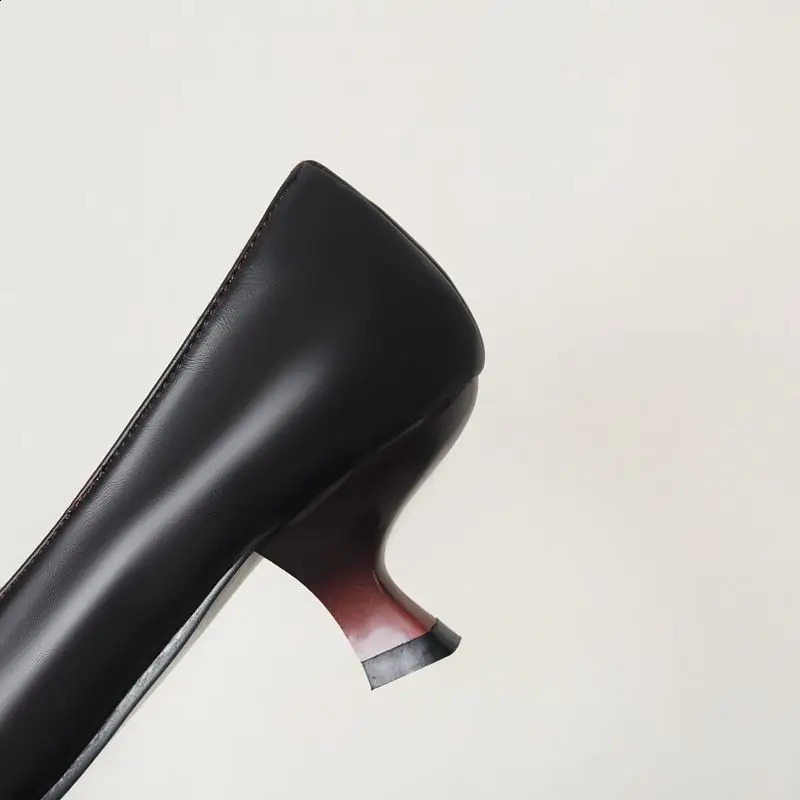 REAVE CAT Fashion Female Pumps 31 32 Pointed Toe Small Heel 6.5cm Slip On Mixed Color Plus Size 44 45 Office Lady Spring Shoes 240921
