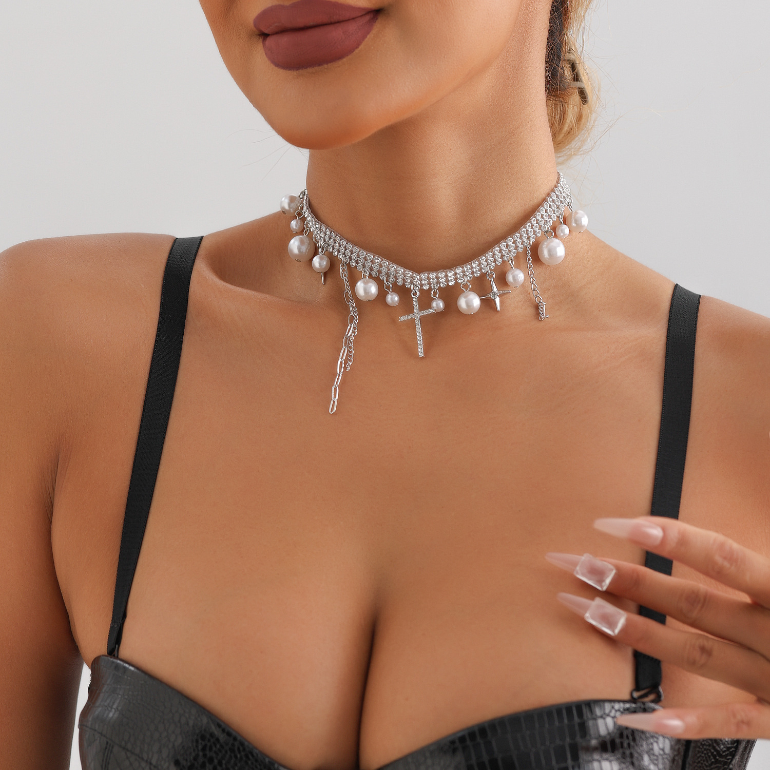 Stainless Steel Crystal Pearls Choker Sweet Cool Fringe Cross Collar Necklace For Women Silver Plated Y2K Accessories Luxury Tassel Jewelry Party Wedd